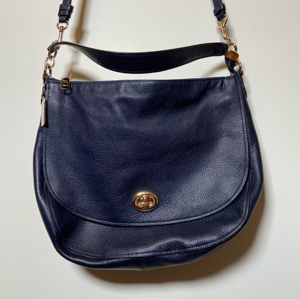 Coach Turnlock Hobo Bag Pebbled Leather - Picture 2 of 8